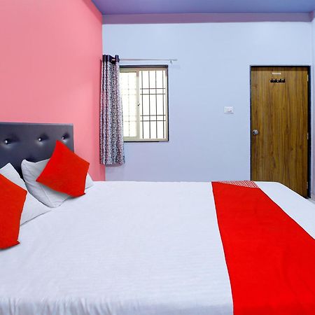 Hotel O Carnival Aurangábád Kültér fotó